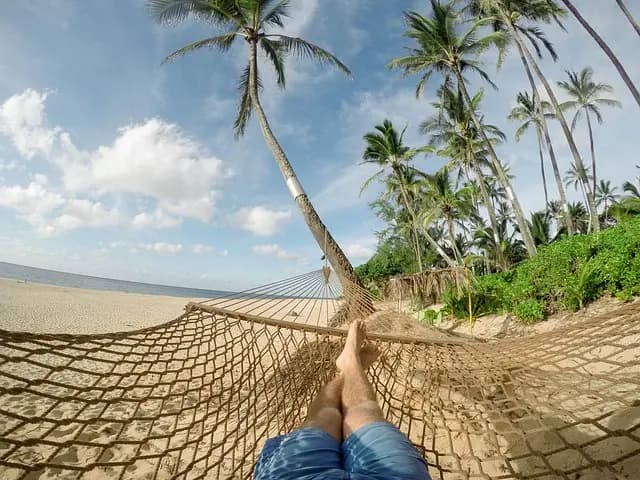 10 astuces pour voyager léger vers votre destination exotique