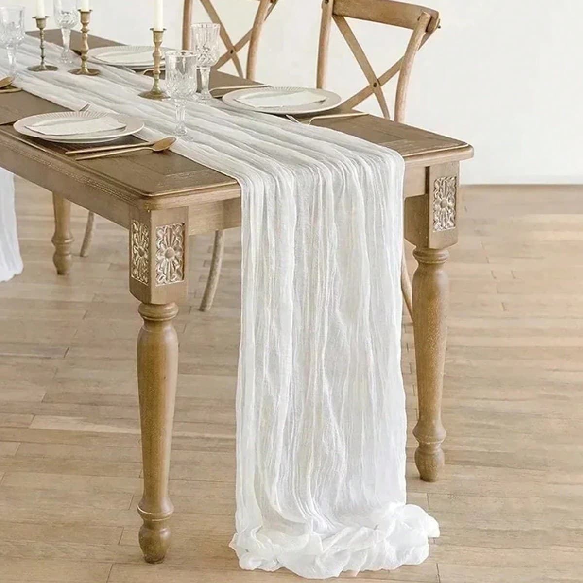 Chemin de table en gaze balinaise, style bohémien, nappe plissée pour décoration de fête